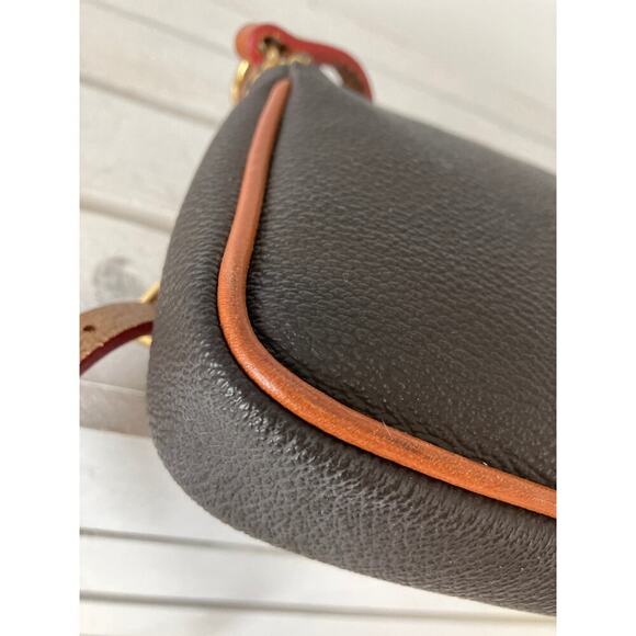 DOONEY & BOURKE SMALL BROWN PVC LEATHER CROSSOBDY BAG - Picture 10 of 16